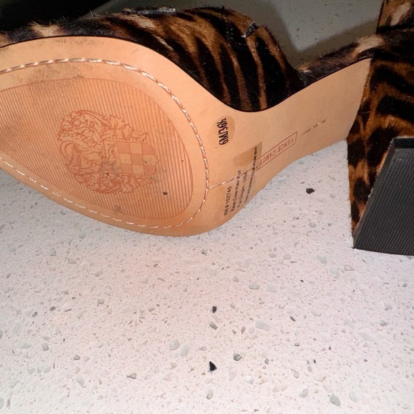 Vince Camuto Black and Gold Heeled Mule Sandals - Picture 3 of 4